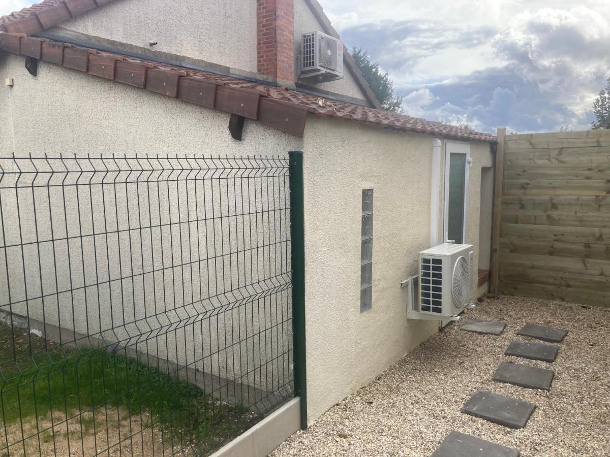 Maisonnette Neuve Avec Jardin Privatif Saran Ngoại thất bức ảnh